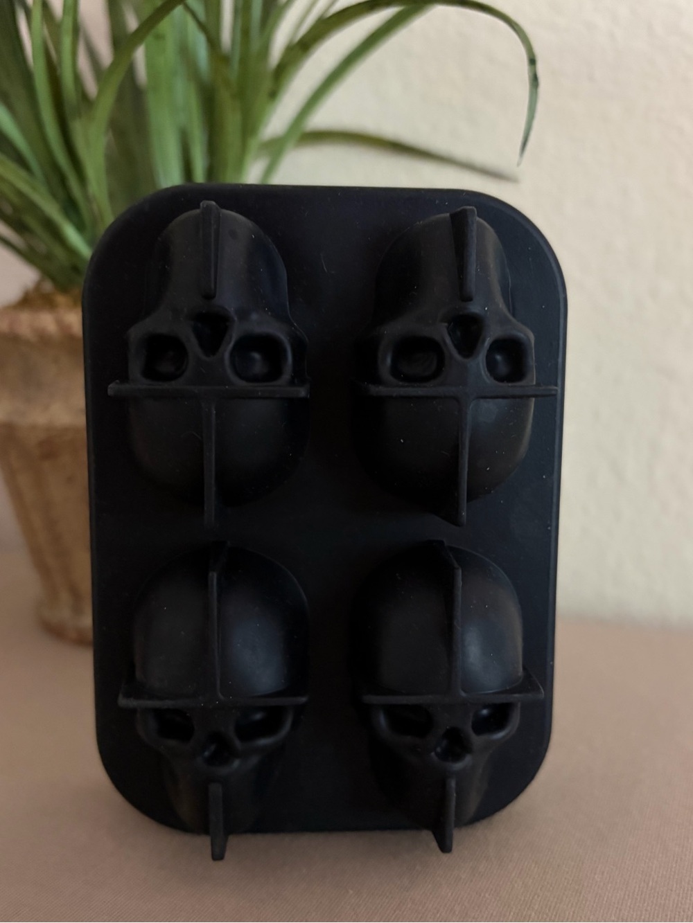 Skull Ice Cube Tray - Black Silicone Mold